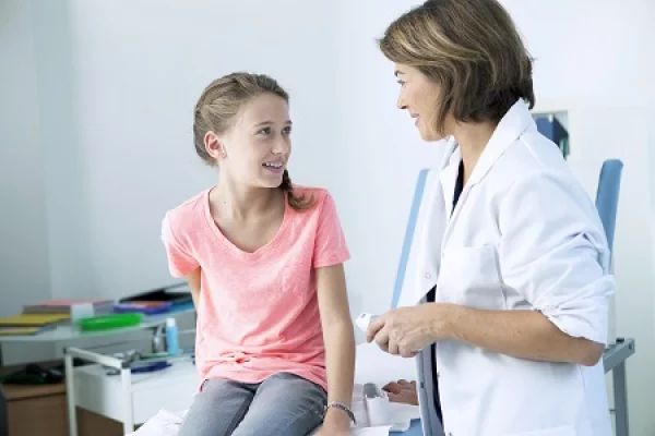 Gyermekkori gerincferdülés – mikor kell orvoshoz fordulni?