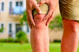 könyökfájdalom és ropogásos kezelés meleg térd artrózisával