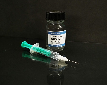 Covid-vakcinát fejlesztő kutató: a rák elleni oltás a következő lépés