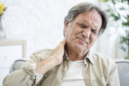 A nyakfájás, ferdenyak okát fontos kivizsgálni.