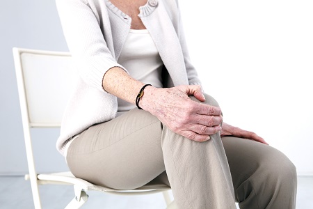 Az ágyéki gerinc osteochondrosisának kezelése recsegő térdkezelés